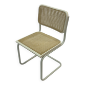 Chaise design Cesca modèle b32 en blanc