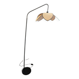 Petal floor lamp