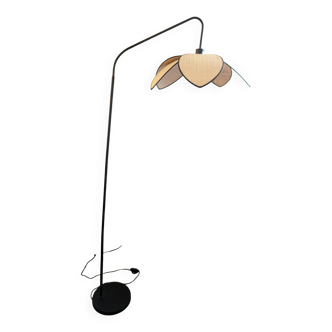 Petal floor lamp