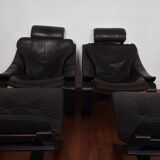 Paire de fauteuils et reposes pieds scandinaves