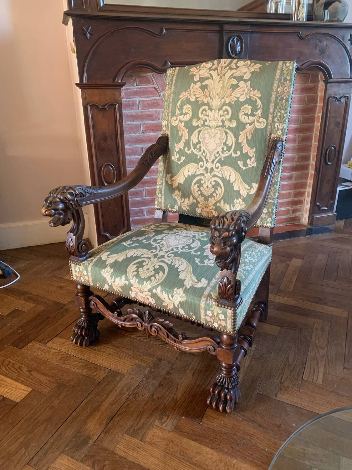 Paire de fauteuils 1900
