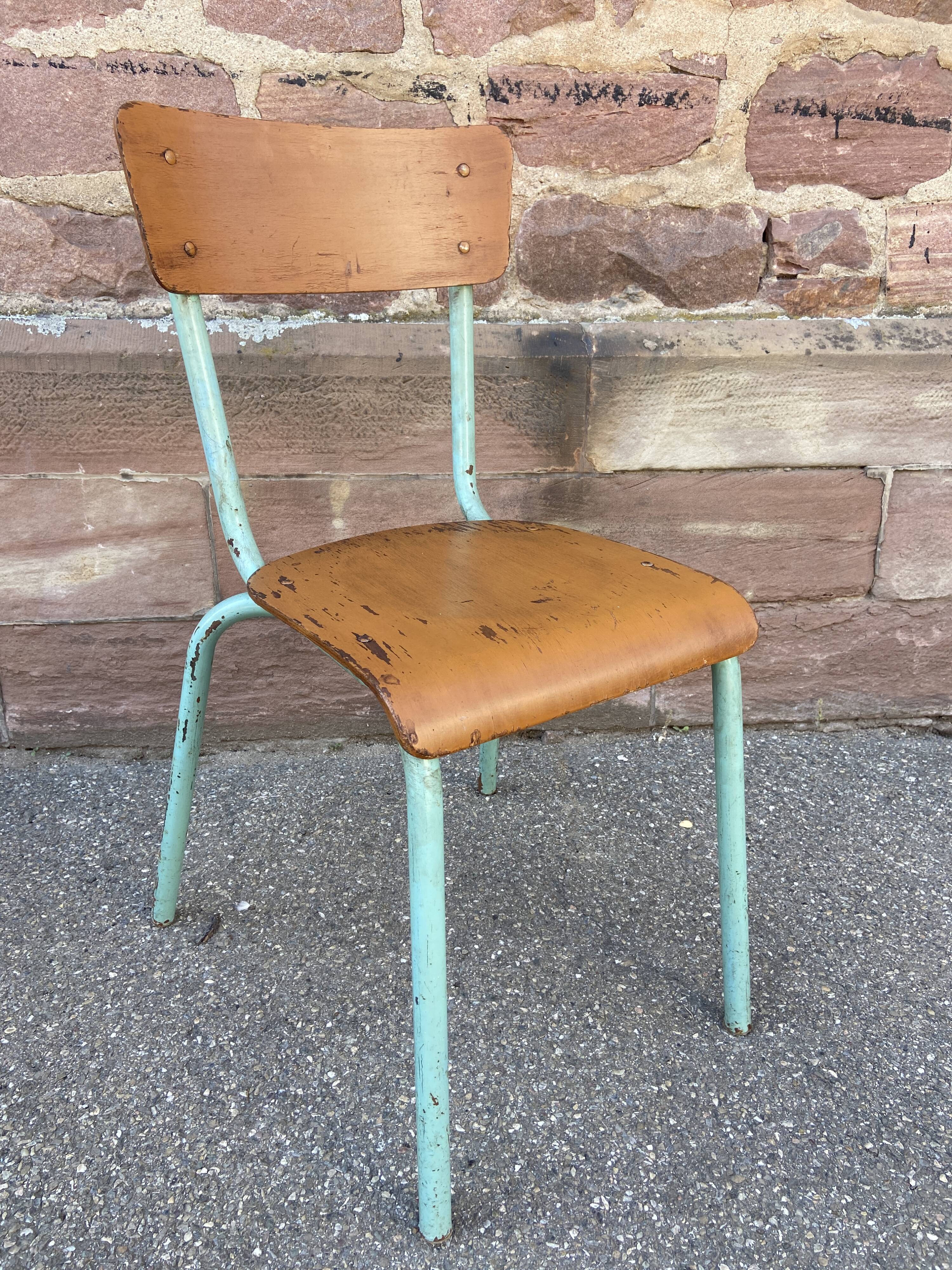 Lot de 10 chaises d'école 60s  industrielle école vintage collectivités mullca
