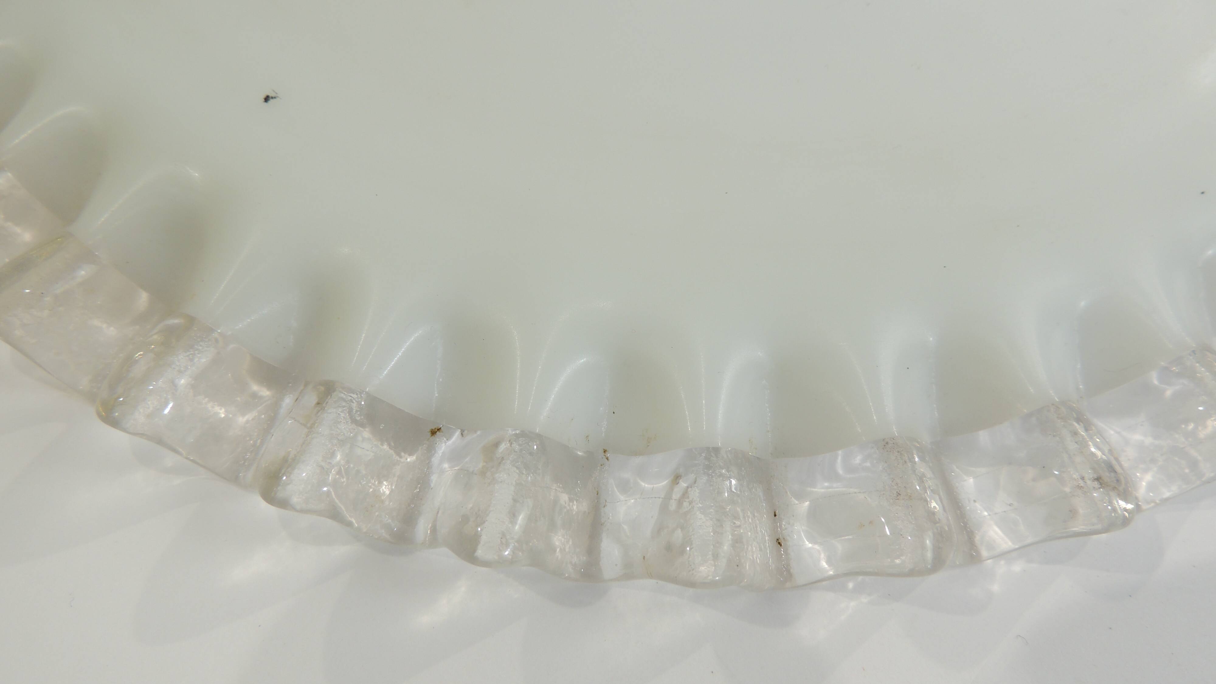 Vintage lampshade in white opaline glass with a transparent serrated edge – Globe