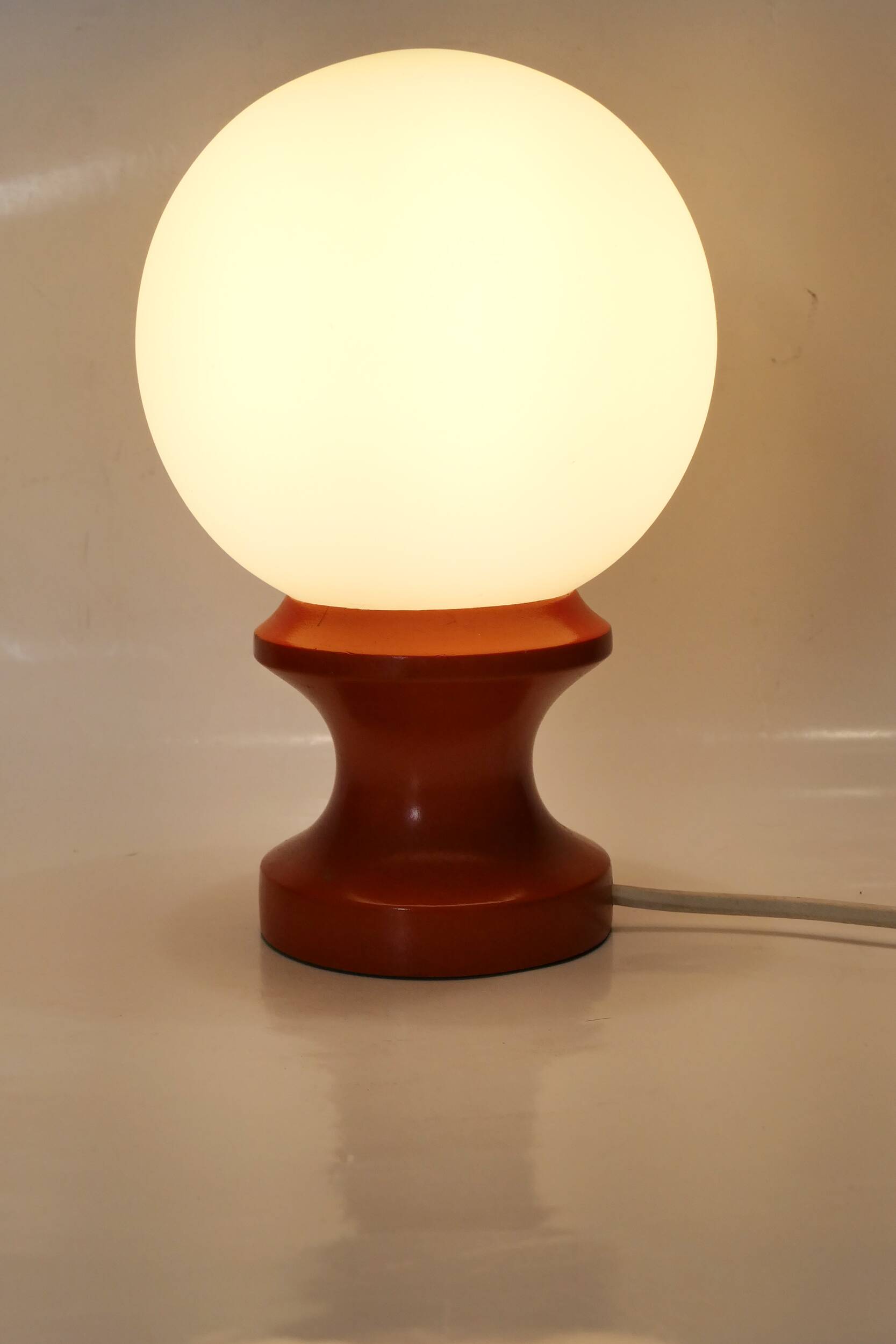 Table or bedside lamp orange wood and opaline vintage 70's hustadt