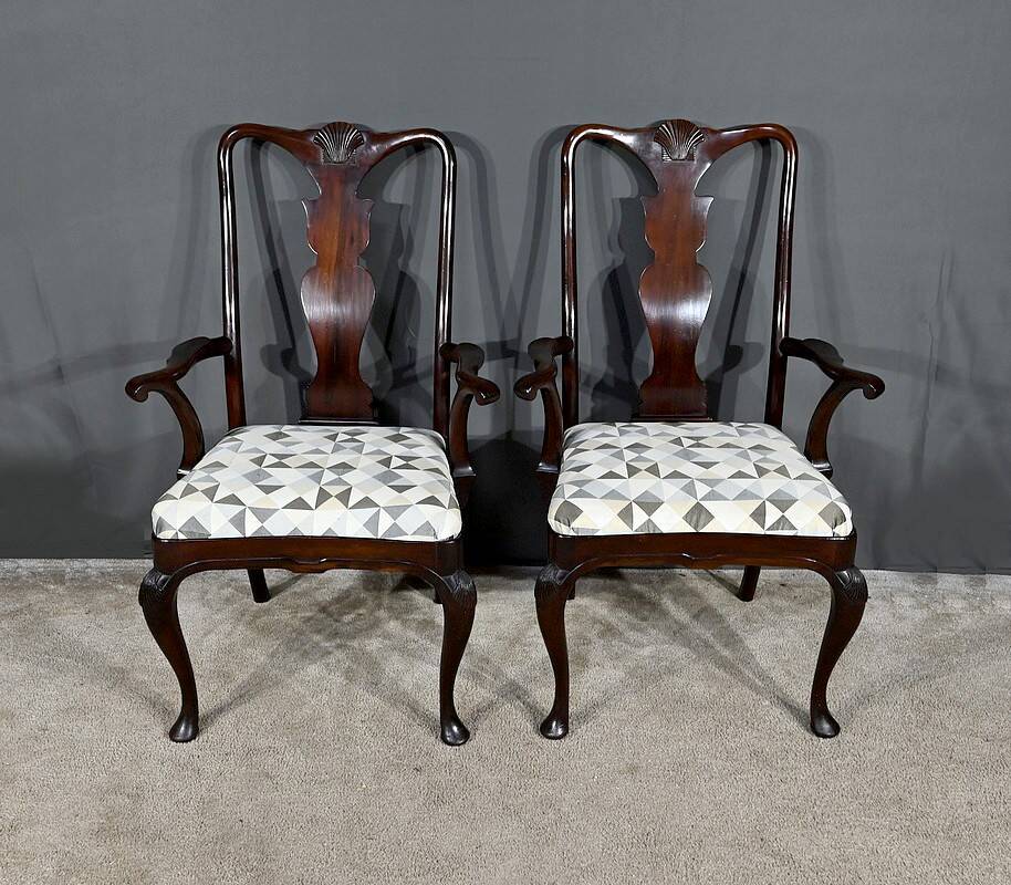 Pair of Chippendale Mahogany Armchairs, England - Early 20th Century