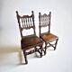 Paire rare de chaises sculptées, fabrication italienne du XVIIe siècle.