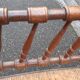 Chaise d'angle bois tourné assise paille