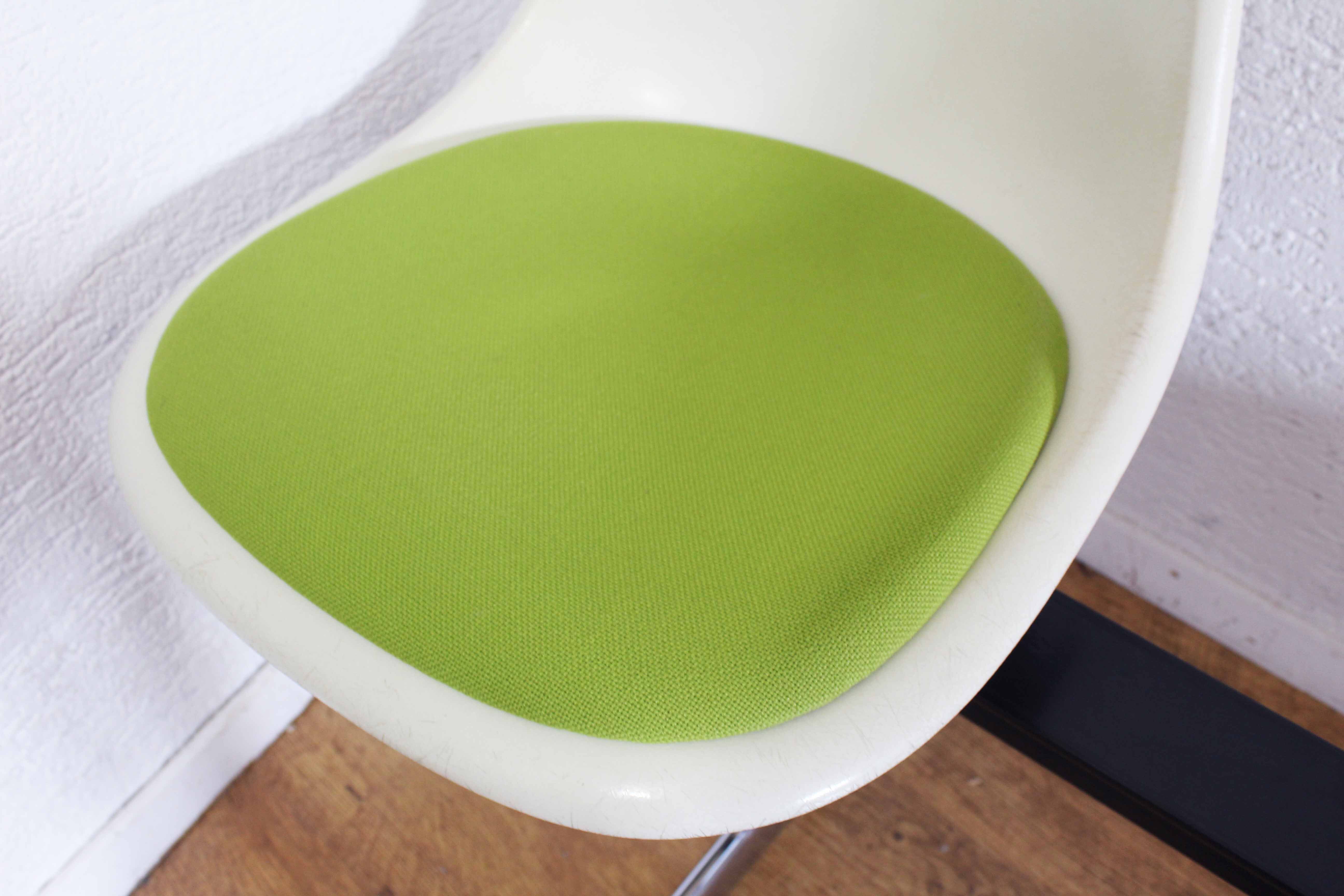 EAMES 4-seater bench, Vitra edition, 1970