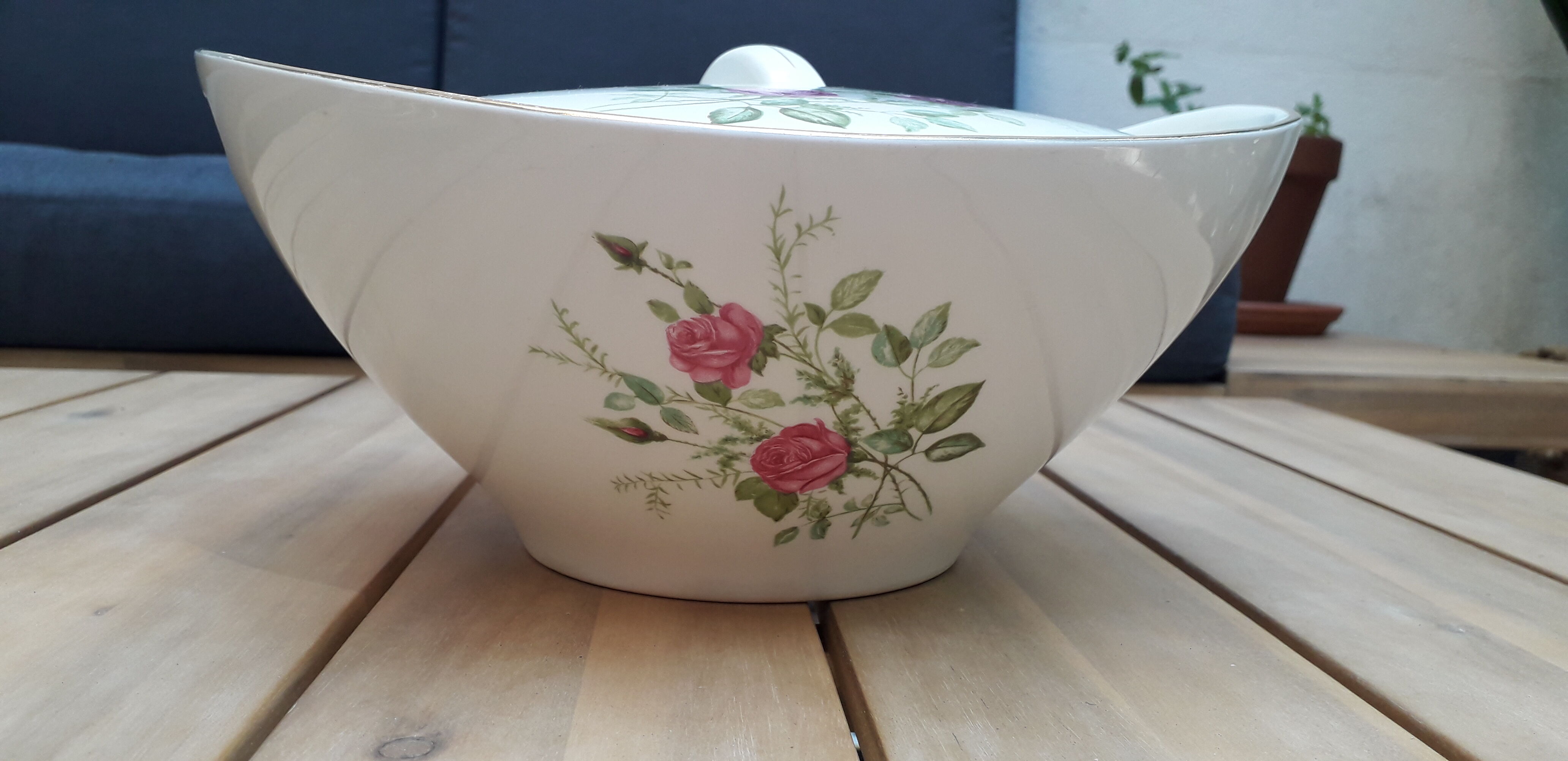 Set of Gien dishes