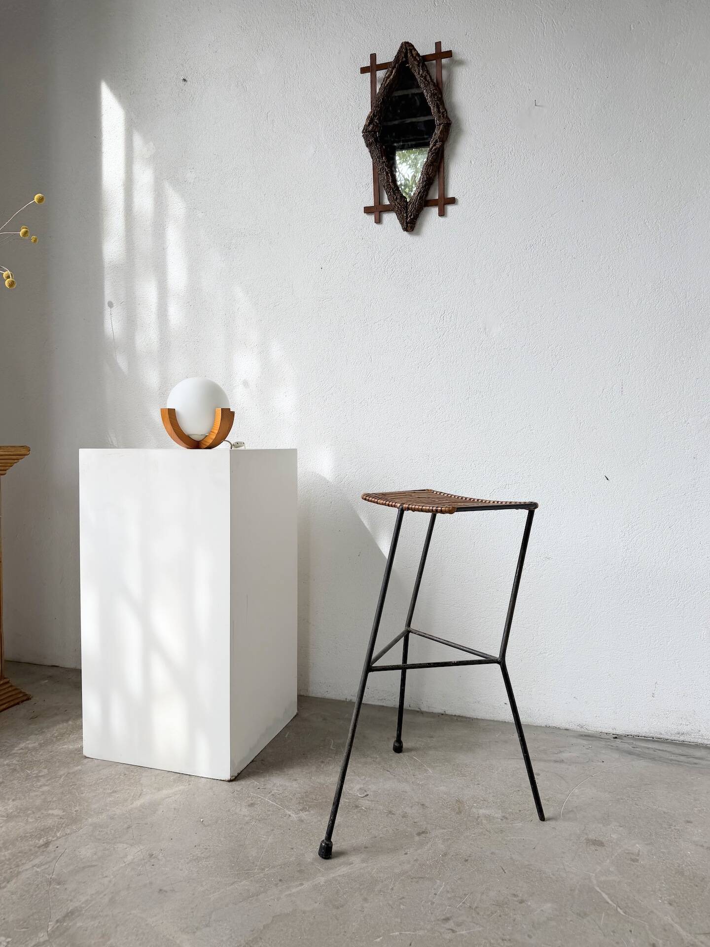 Wicker and metal stool Dennis Lennon 1950