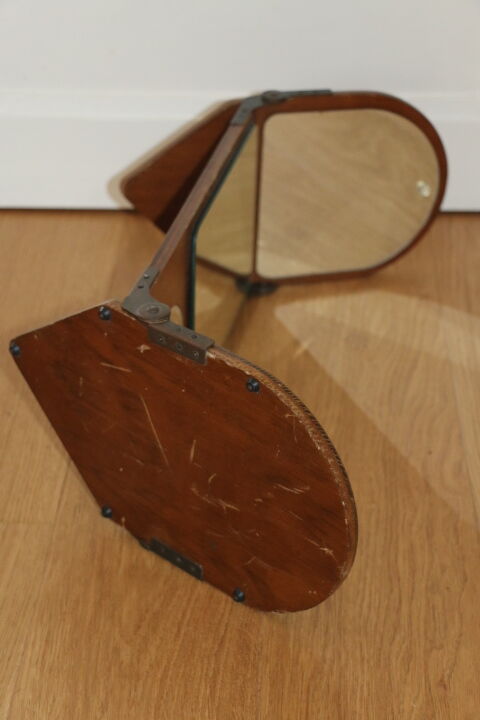 Hairdresser triptych mirror