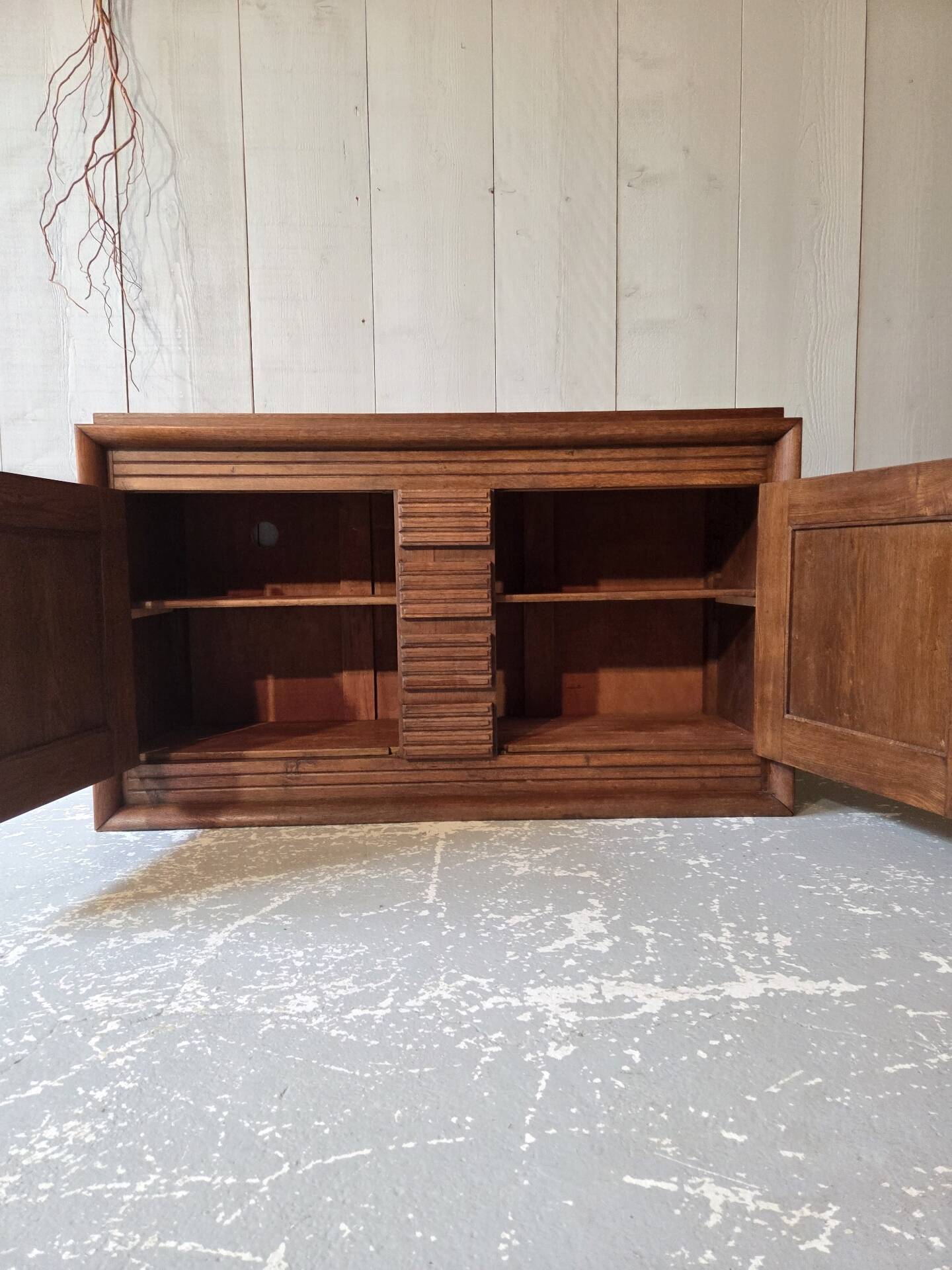 Buffet brutaliste