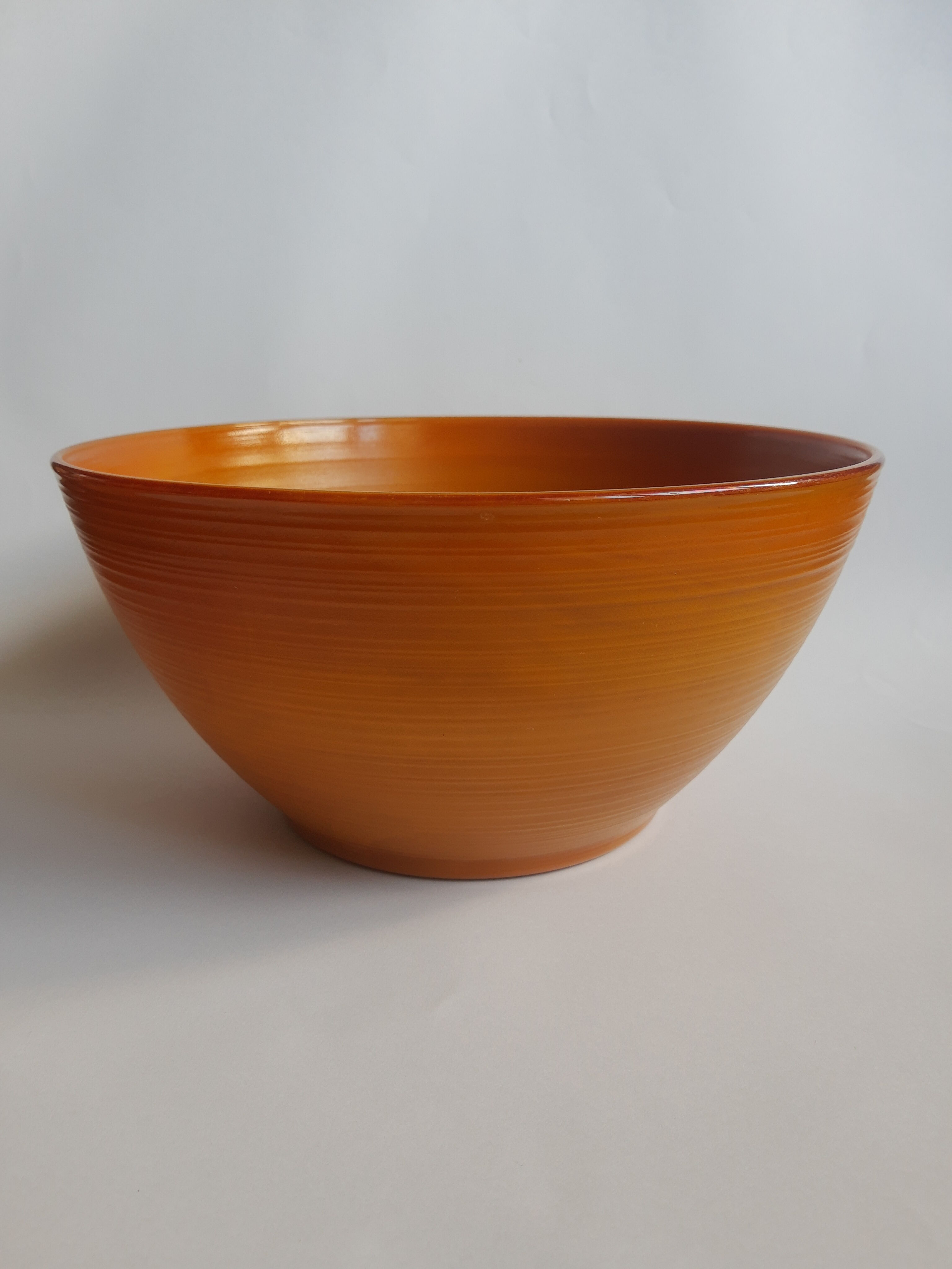 Brown salad bowl Arcopal vintage volcano model