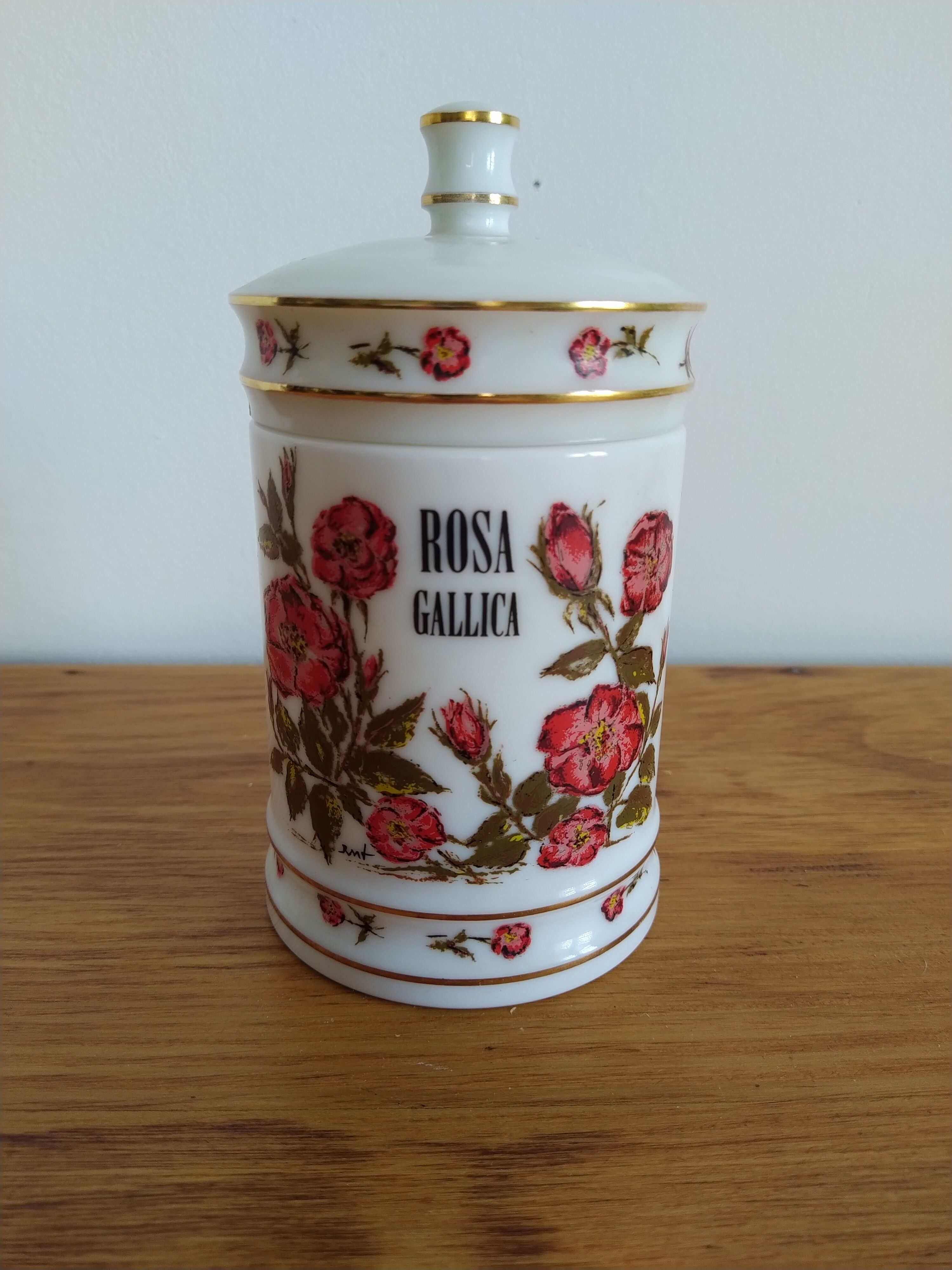 Vintage old pharmacy pot in opaline