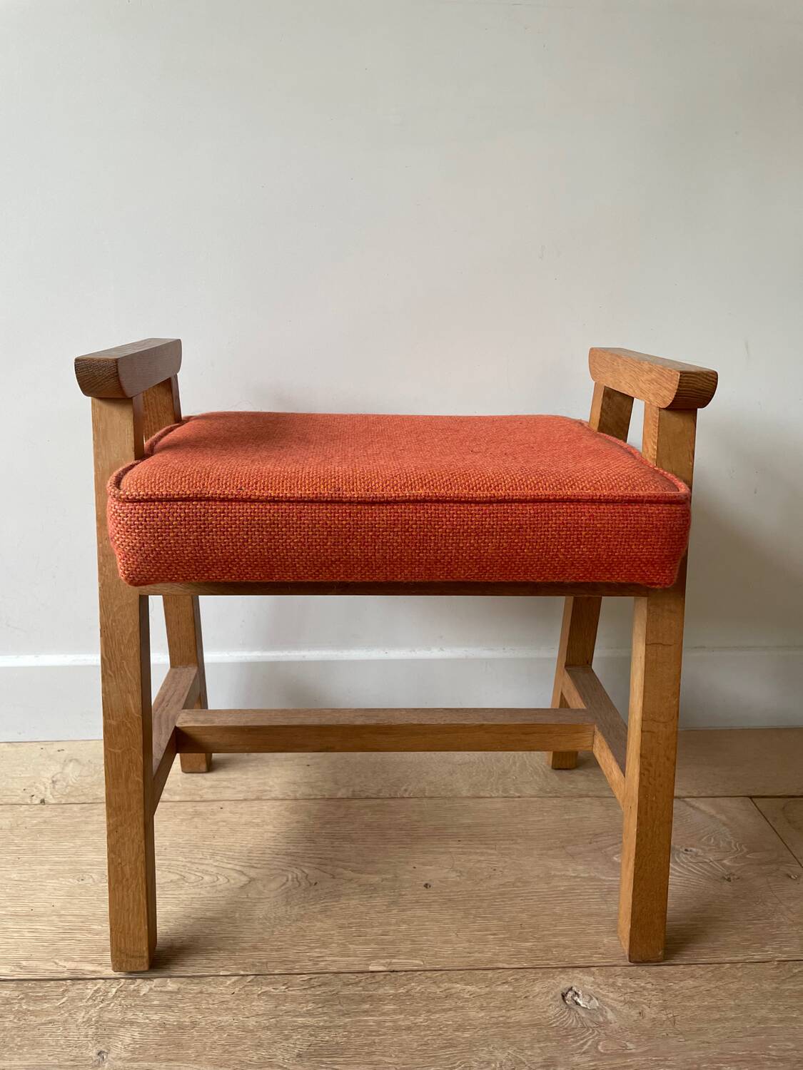Tabouret Guillerme et Chambron