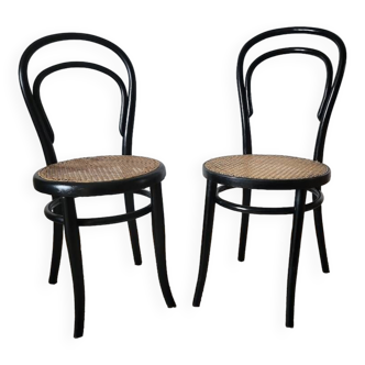 Set of 2 vintage bistro chairs