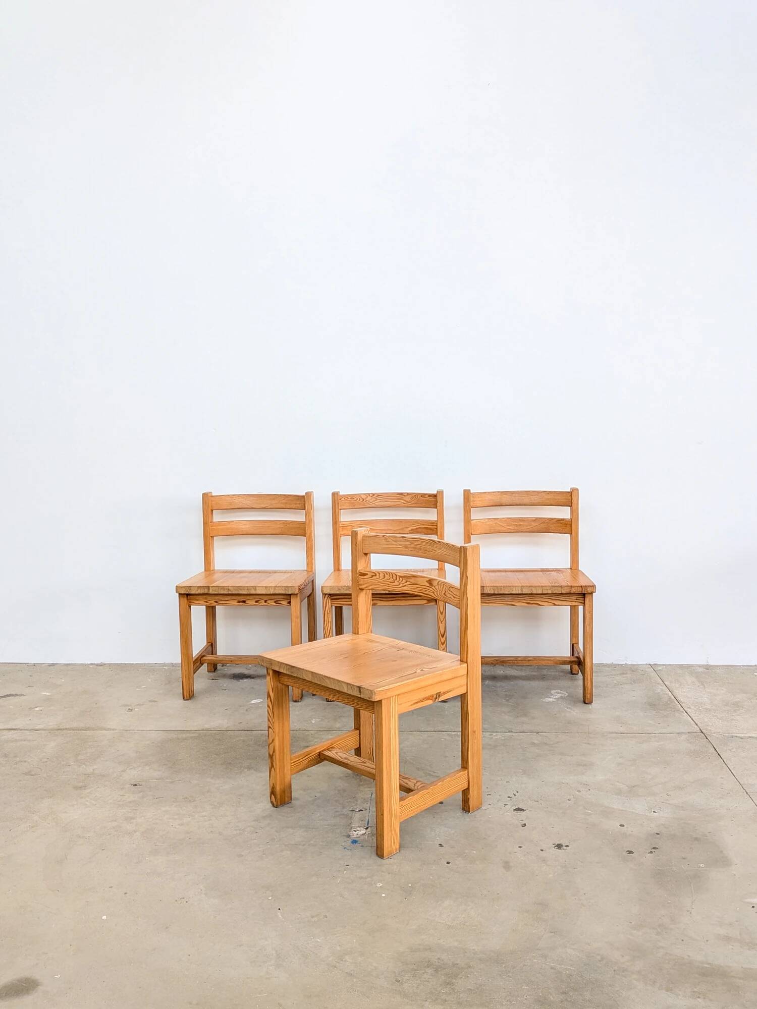 Scandinavian pine chairs, set of 4