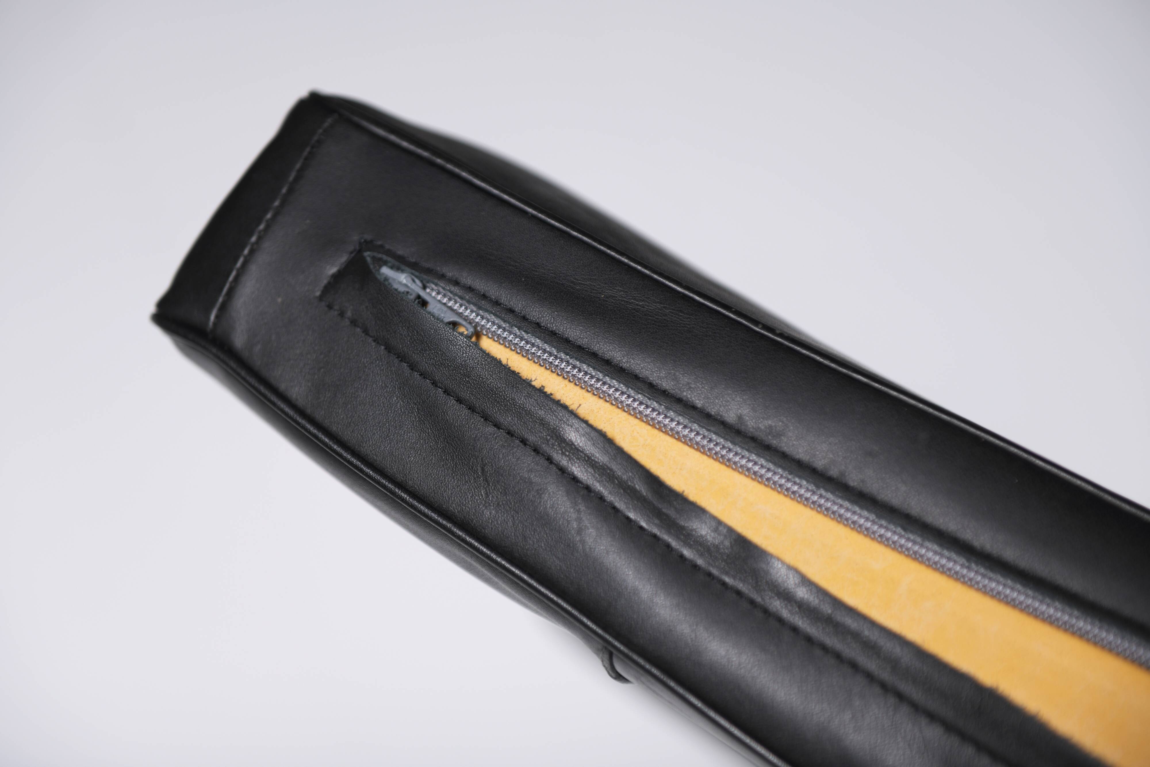 Vintage set of Barcelona Chairs - Ludwig Mies van der Rohe - Knoll International