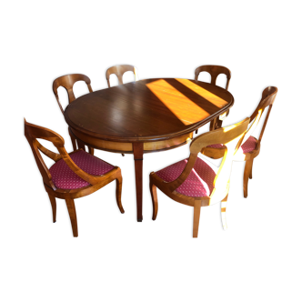 Dining room table and 6 chairs