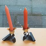 Lot de deux bougeoirs, en forme de fleurs, tulipes en metal noir et dore, vintage