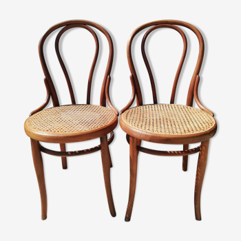 Chaises en rotin et cannage