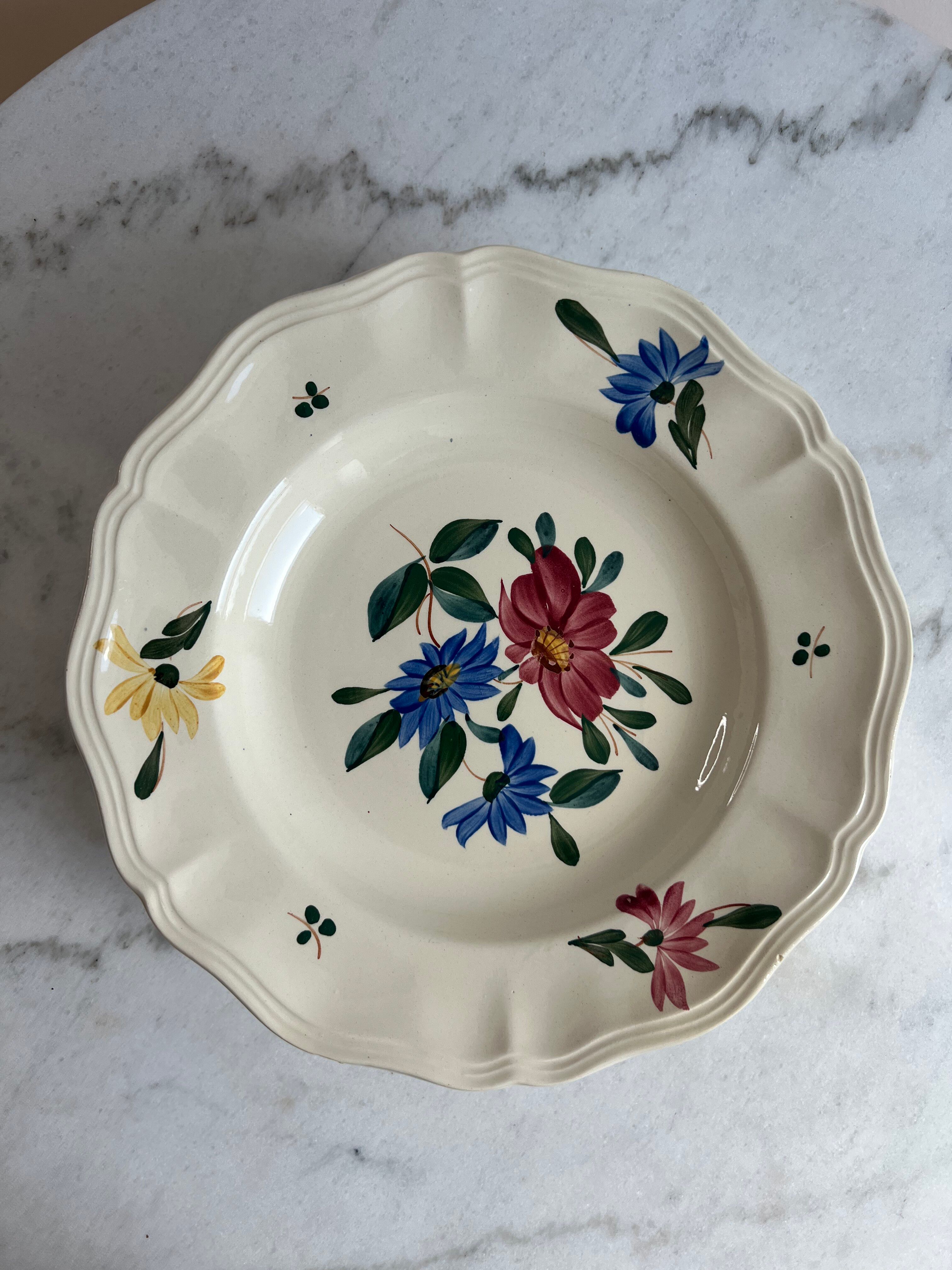 Lot 11 assiettes creuses Sarreguemines et Digoin