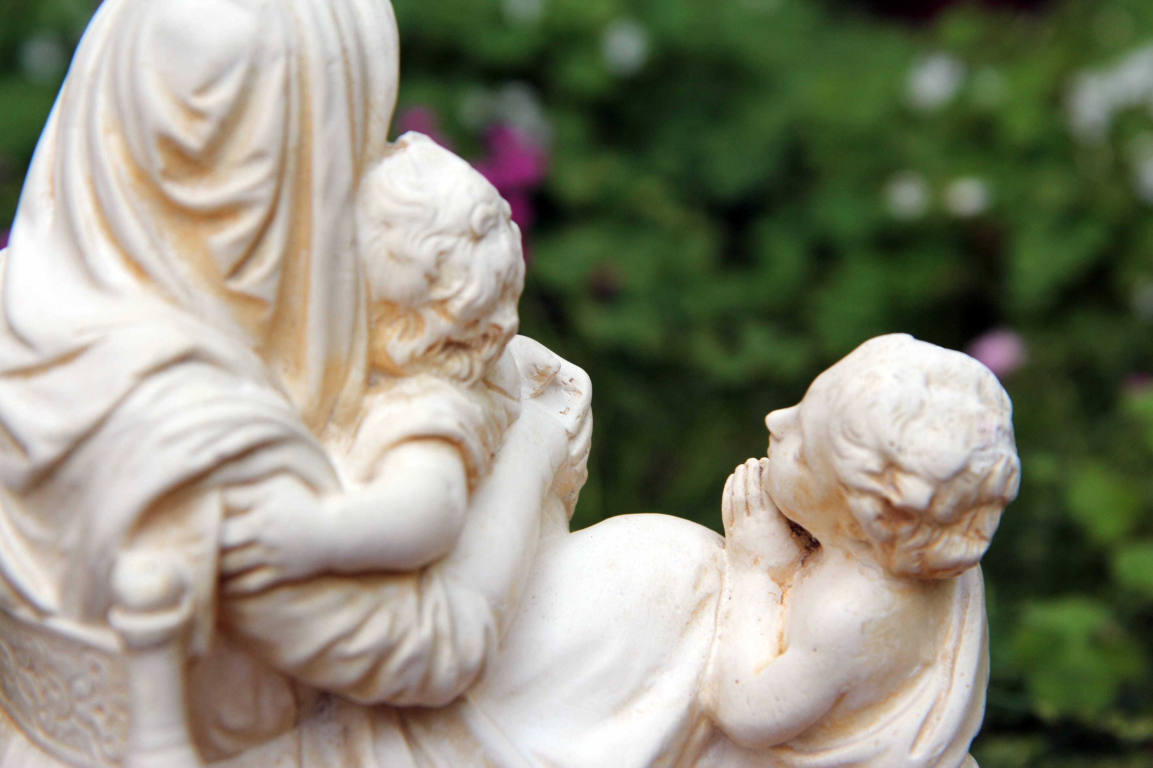 Religious statue plaster clay pipe Raphael Madonna / virgin