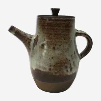 Sandstone teapot in beige and brown tones