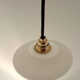 Adjustable suspension in white opaline