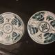 Deux pots en porcelaine chinoise