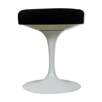 Eero Saarinen Tulip stool for Knoll International, 1960s