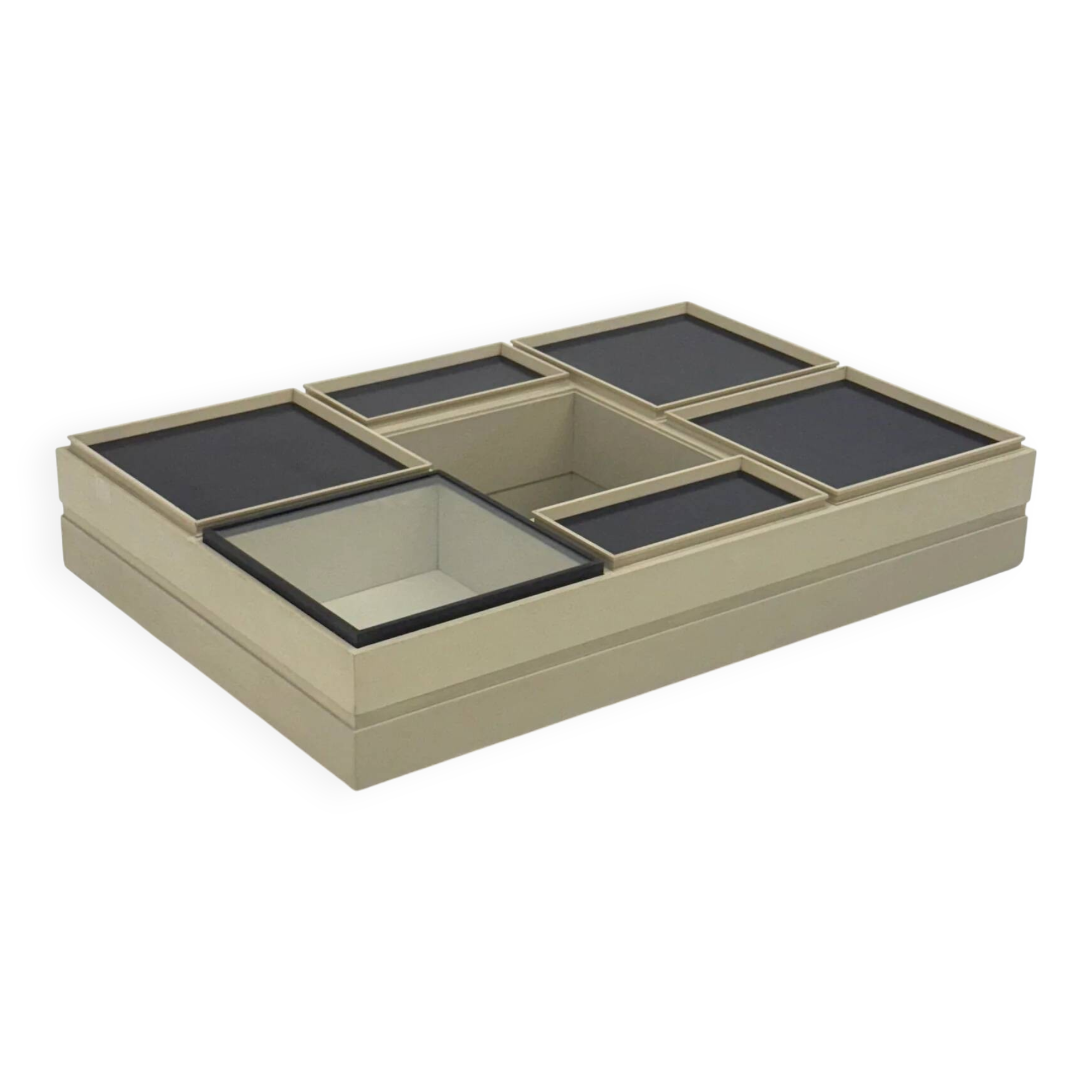 Modular white coffee table designed by Carlo Hauner for Forma