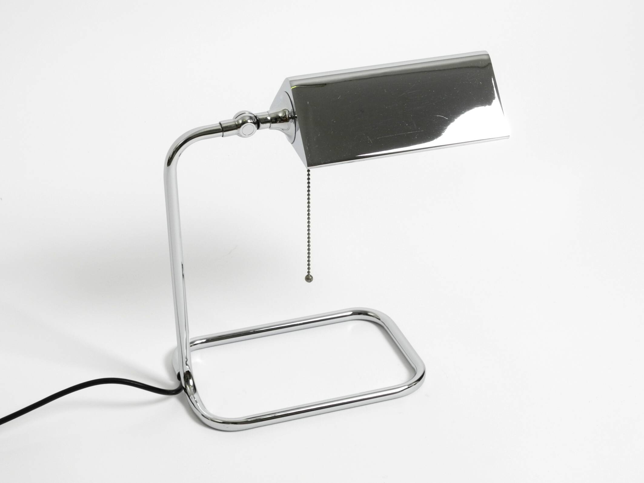 Large original 1980s chrome table lamp by Florian Schulz