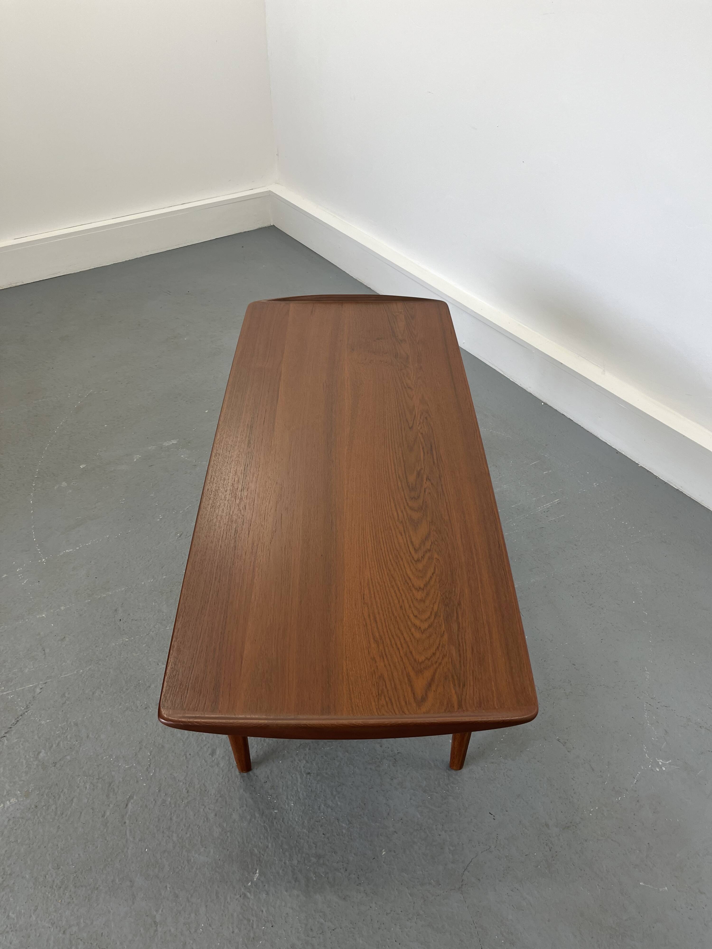 Teak Coffee Table by Tove and Edvard Kindt-Larsen for France & Son, Denmark, 1960s