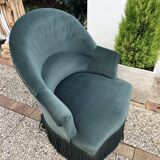 Emerald green toad armchair