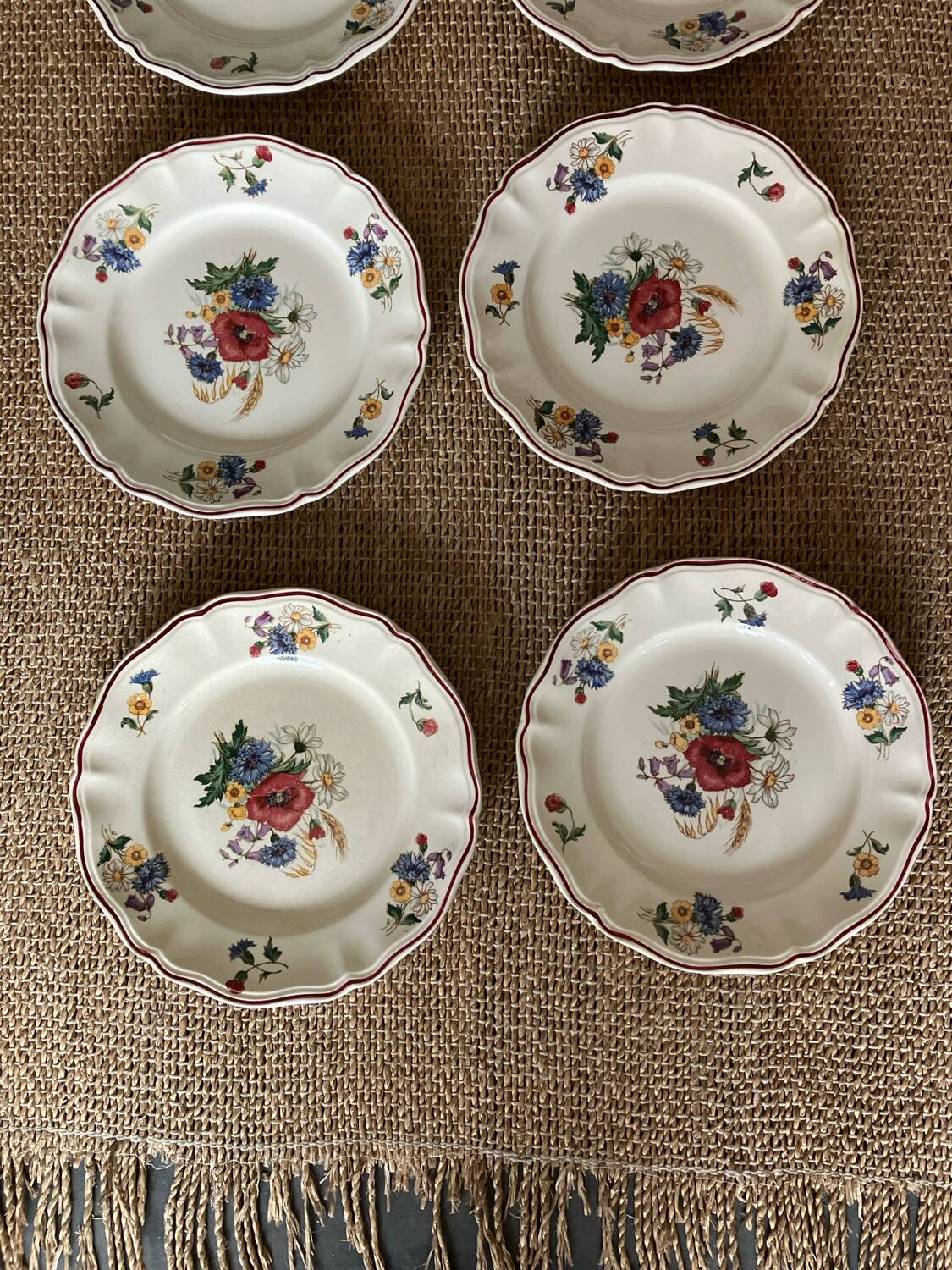 6 dinner plates