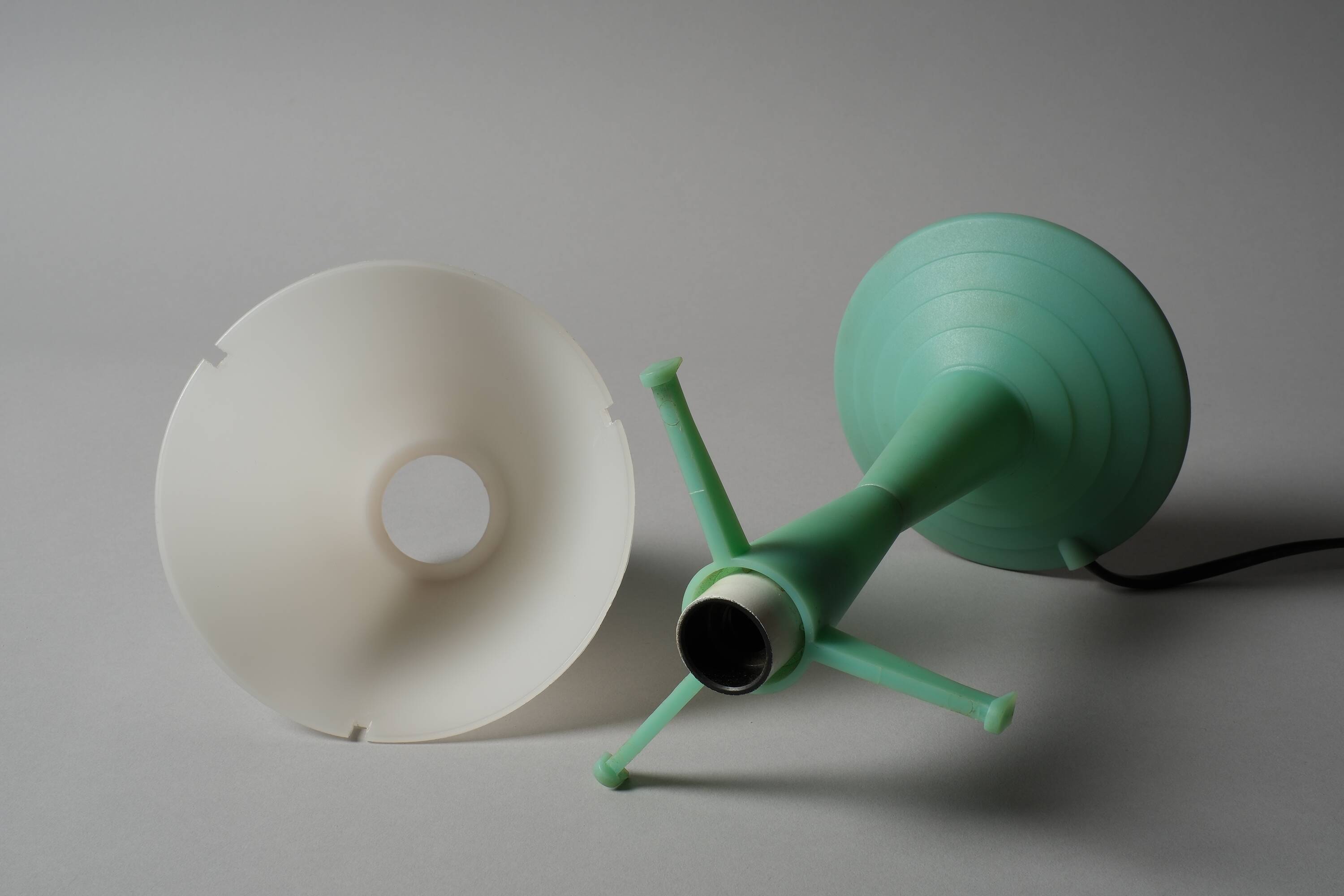 Veneta Lumi Lulù Table Lamp, Beige ABS, Postmodern, Italy, 1980s.