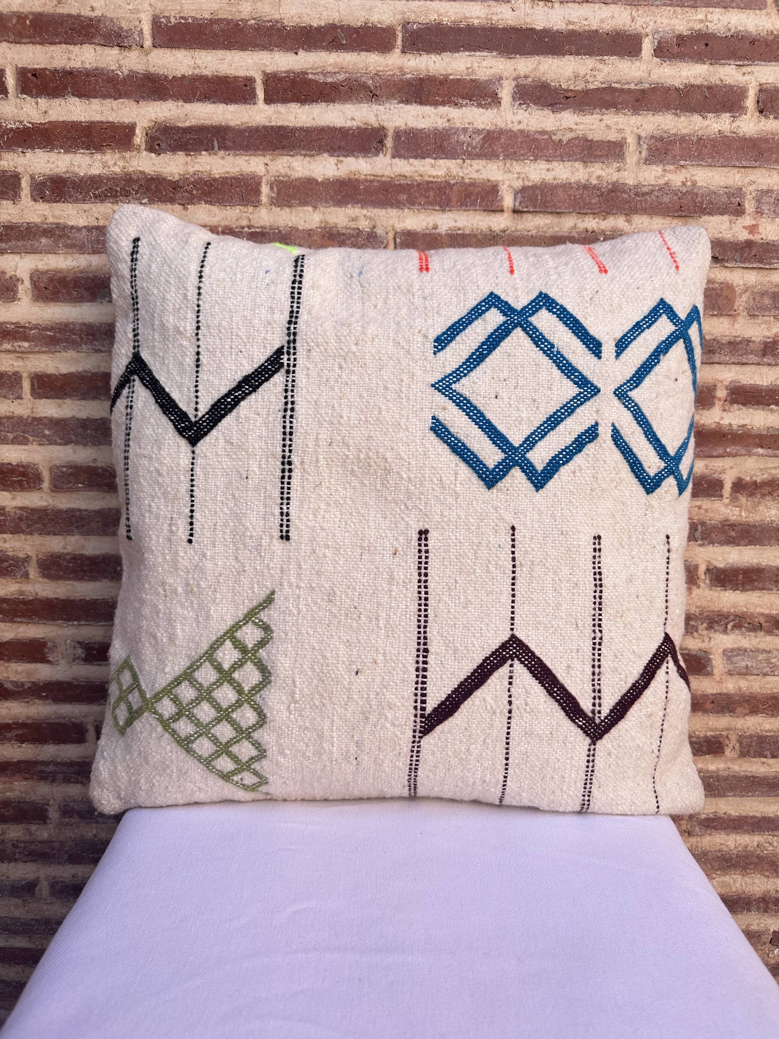 Handmade White Moroccan Cushion Cover (45 x 45 cm)