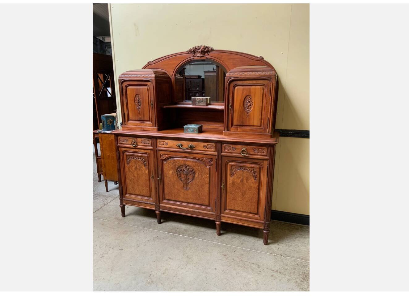 Buffet en noyer
