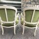 Paire de fauteuils style Louis XV verts
