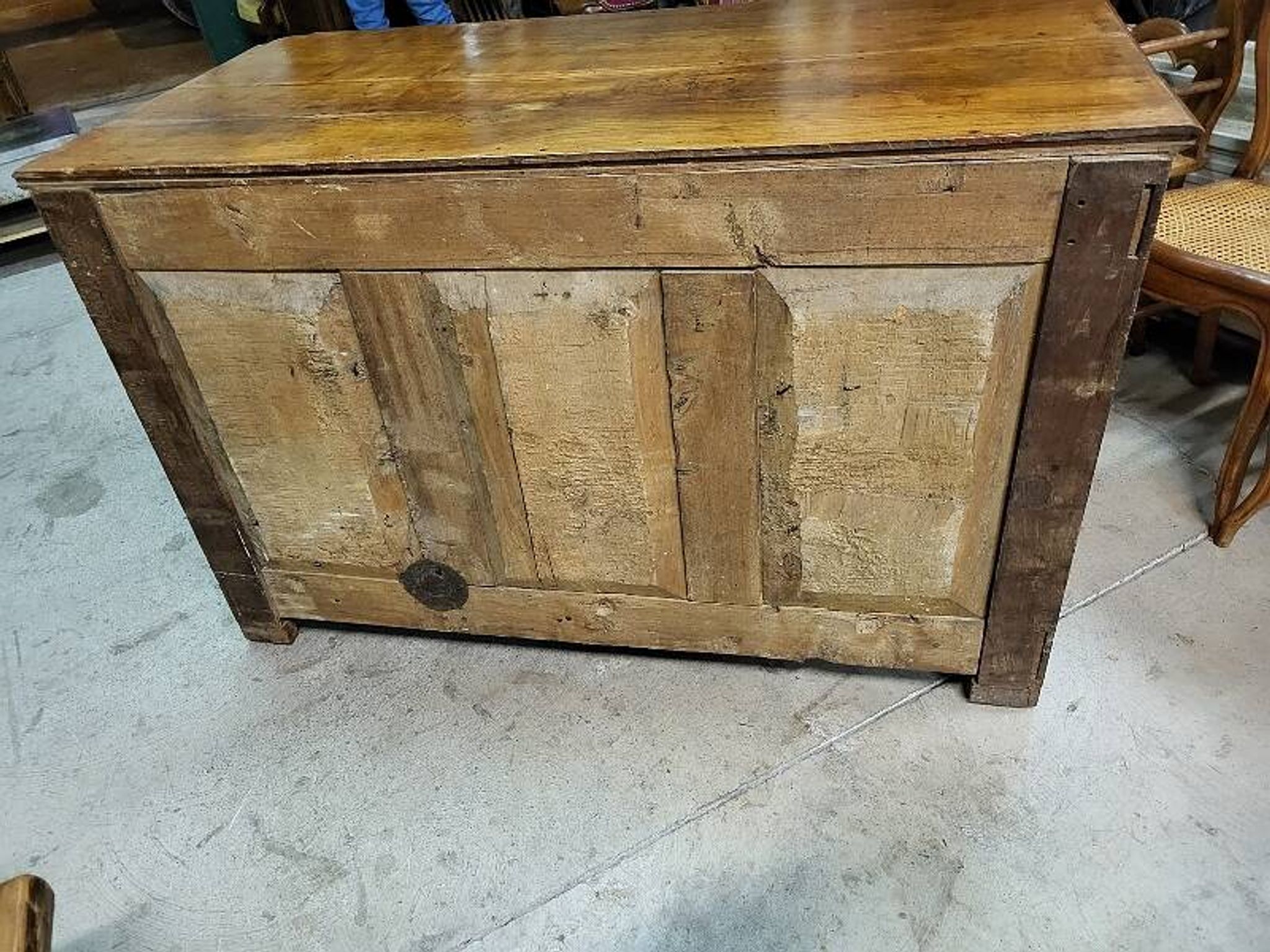 17th century cherry wood 3-drawer chest of drawers