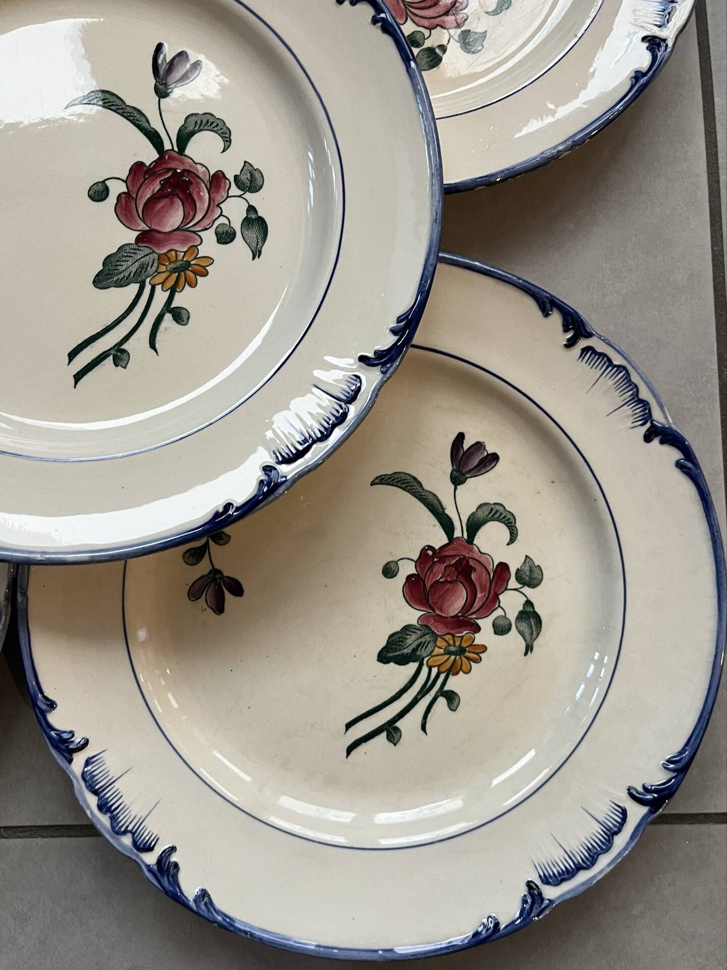 Set of 5 polychrome plates "Velars" Longchamp