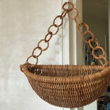 Basket to hang