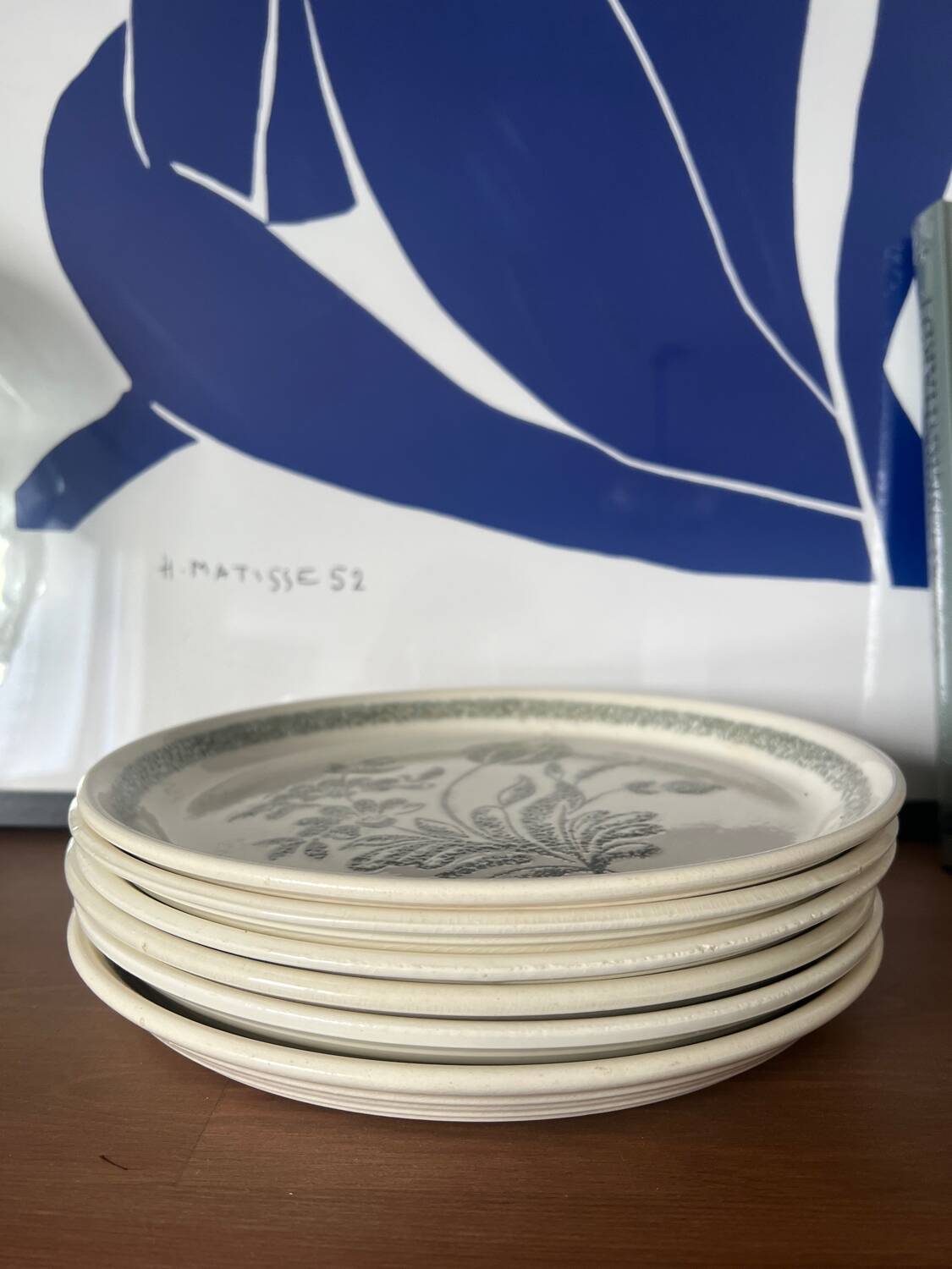 Ceramic plates