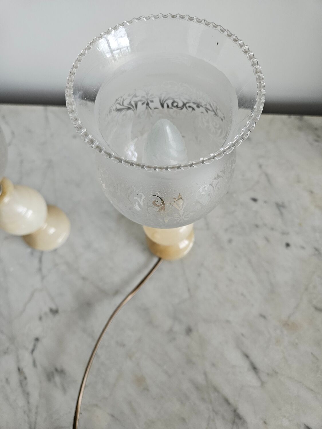 2 marble lamps