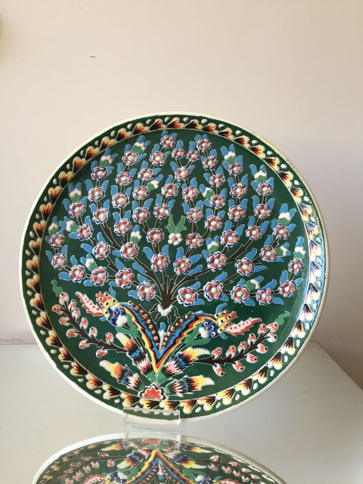 Kutahya porcelain plate with Iznik ottoman motifs
