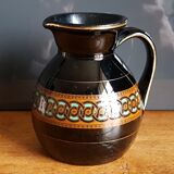 Pitcher case in vintage ceramic