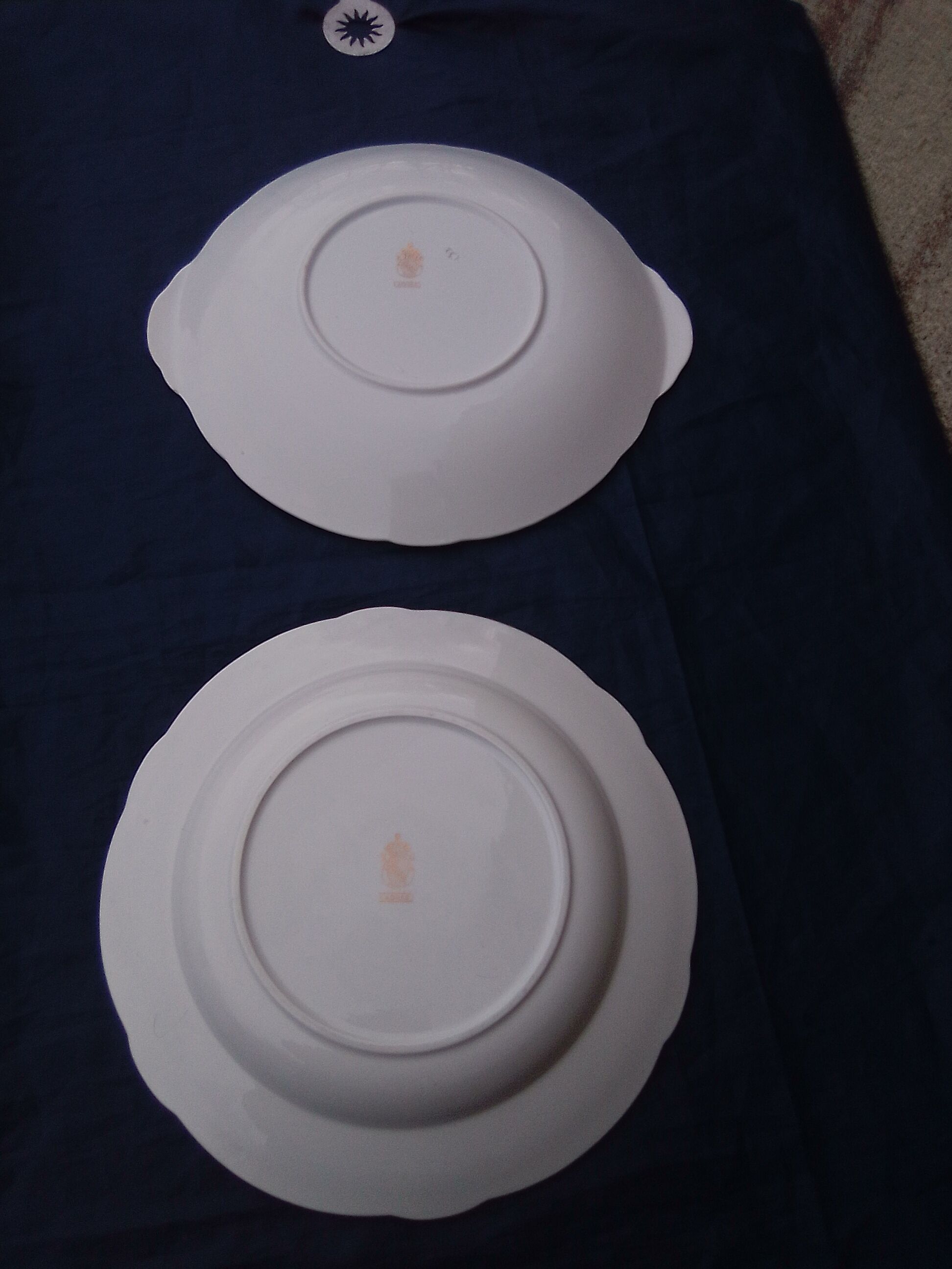 Hollow round dish and cake dish in Lunéville earthenware model Agnes