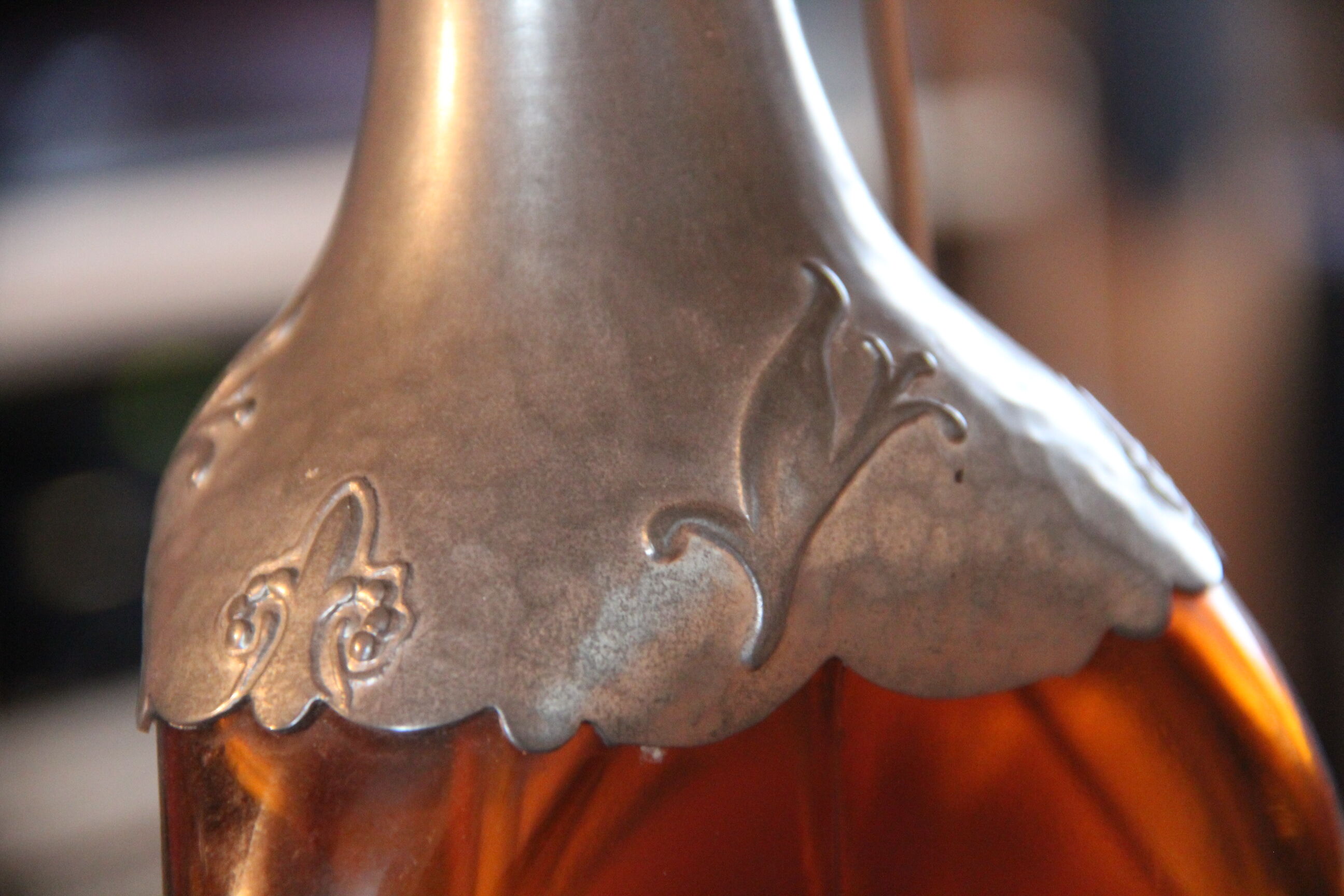 Seventie's bottle foot lamp