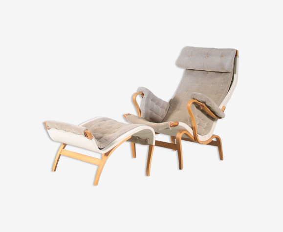 Fauteuil « Pernilla » des années 1960 et pouf par Bruno Mathsson pour DUX, Suède